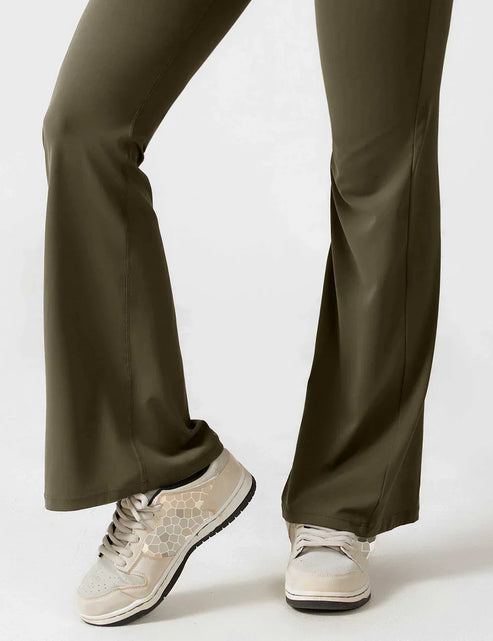 Mono largo acampanado con espalda en V y estilo elegante