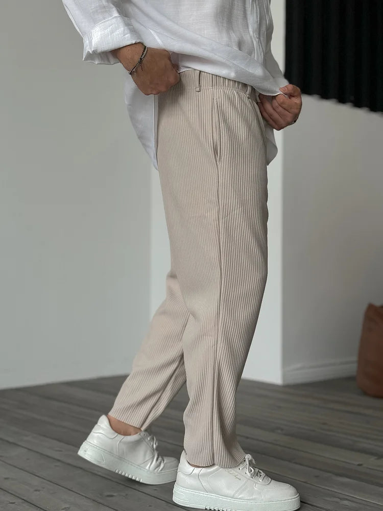 Pantalones elegantes para hombre con ajuste cómodo y diseño moderno