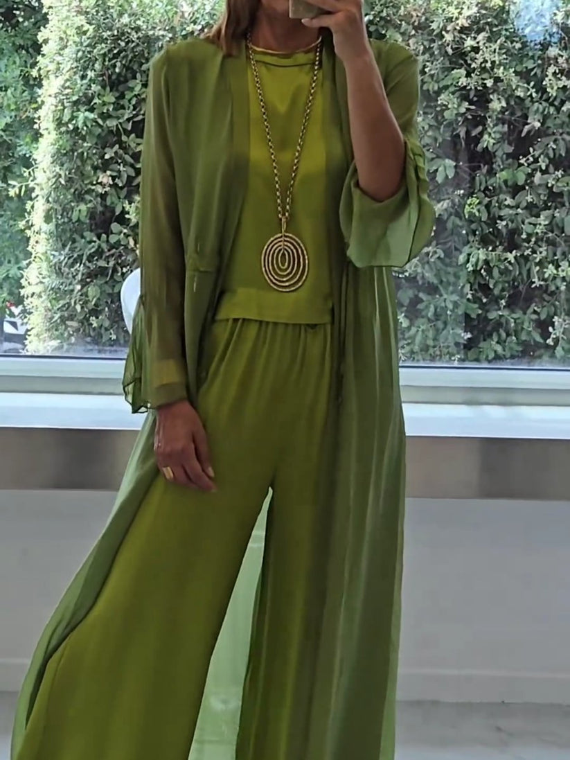 Sofisticado conjunto de vestido largo para ocasiones especiales