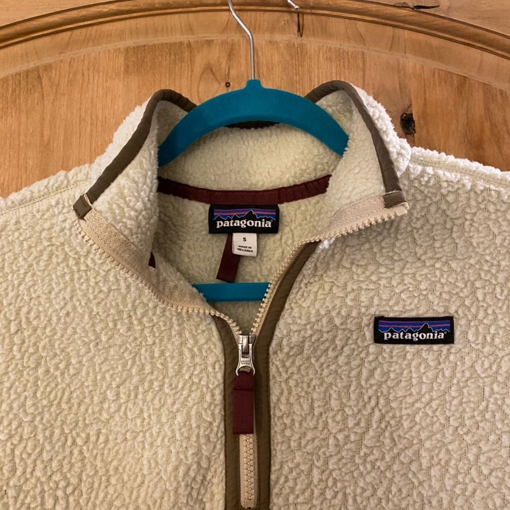 Chaqueta Retro con Cremallera – Estilo y Comodidad para el Día a Día