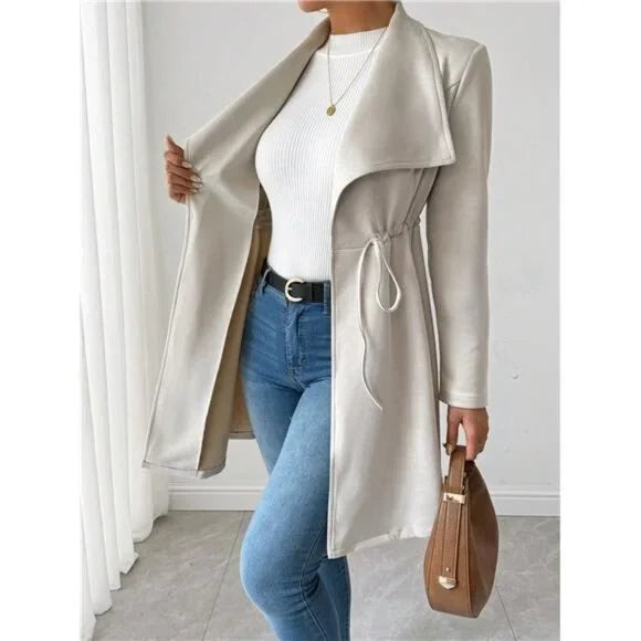 Chaqueta elegante con diseño sofisticado y cordones, manga larga