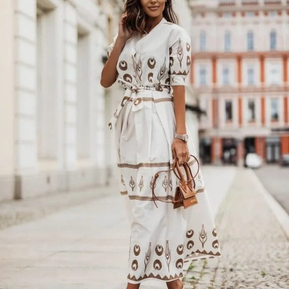 Elegante vestido midi de verano con estampado interesante para un mira fresco