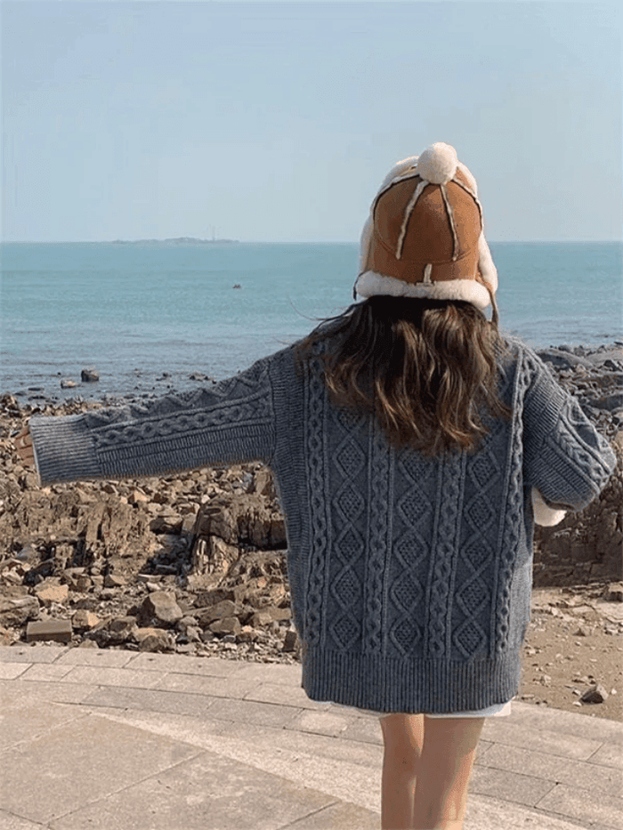 Suéter de Punto Cable de Viscosa Oversized con Cuello en V para Confort Elegante