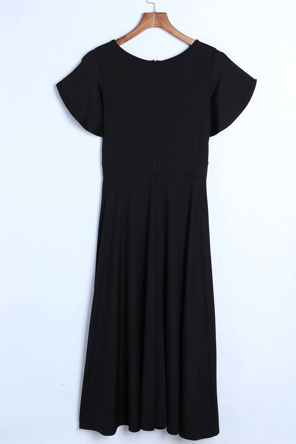 Vestido midi cruzado con mangas con volantes y escote en V ideal para ocasiones elegantes