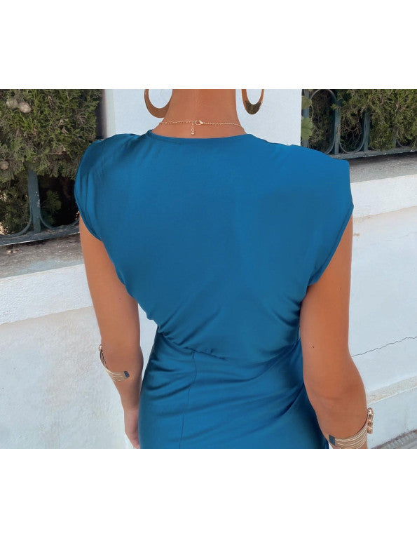 Vestido largo elegante para mujer con escote pronunciado ideal para la noche