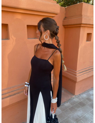 Vestido largo clásico y elegante con tirantes finos ideal para cualquier ocasión