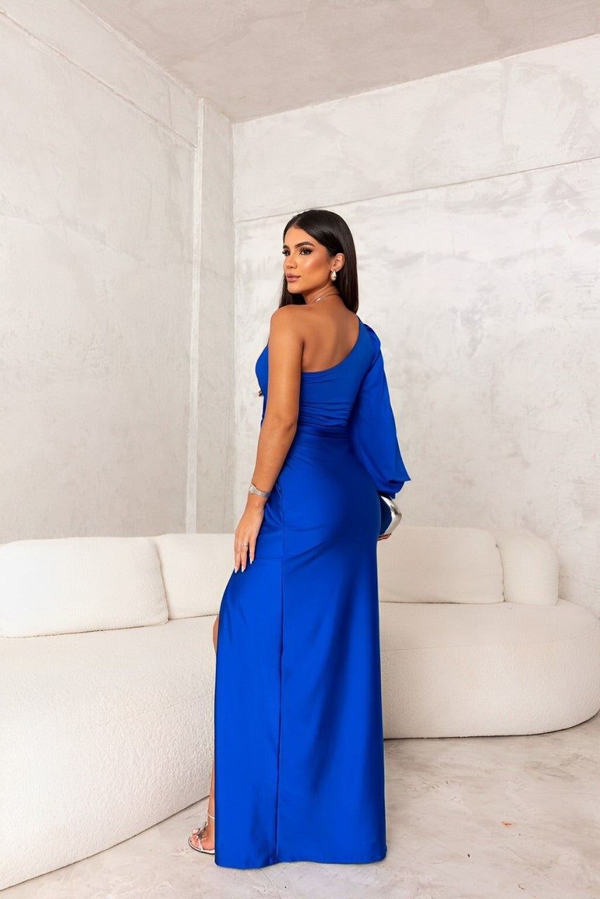 Vestido largo de noche elegante con una manga y escote pronunciado