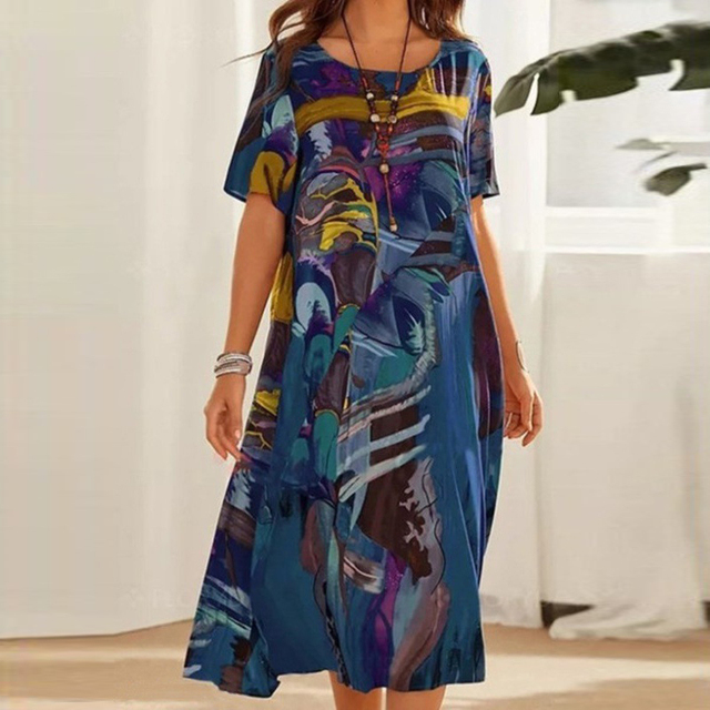Vestido midi veraniego con estampado moderno