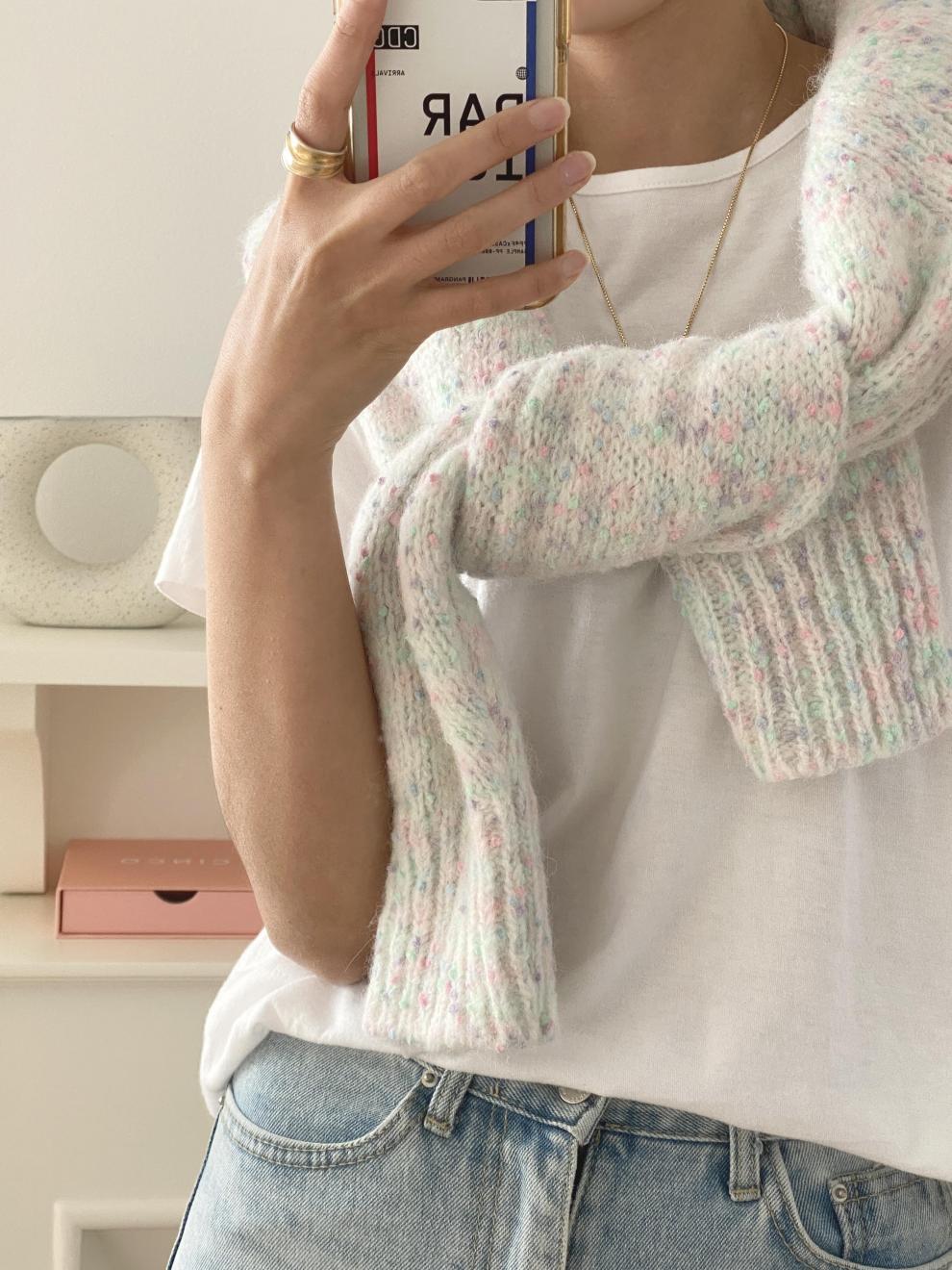 Cárdigan de manga larga para mujer con diseño moderno y abotonado