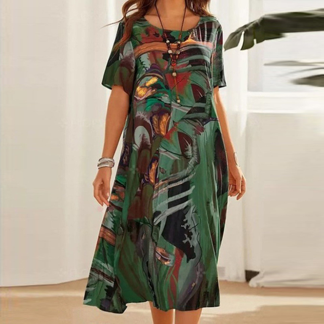 Vestido midi veraniego con estampado moderno