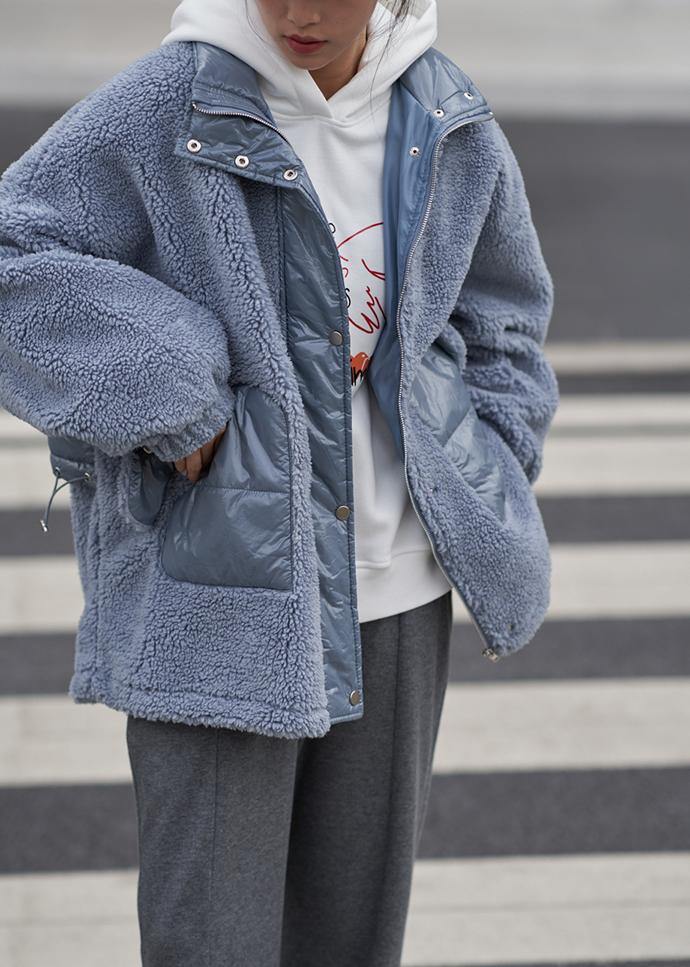 Chaqueta Azul Suelta para Mujer - Cuello Alto y Diseño de Parches