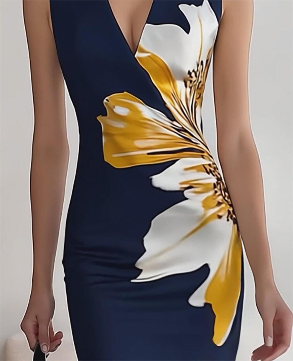 Vestido largo sin mangas con estampado floral elegante ideal para ocasiones especiales