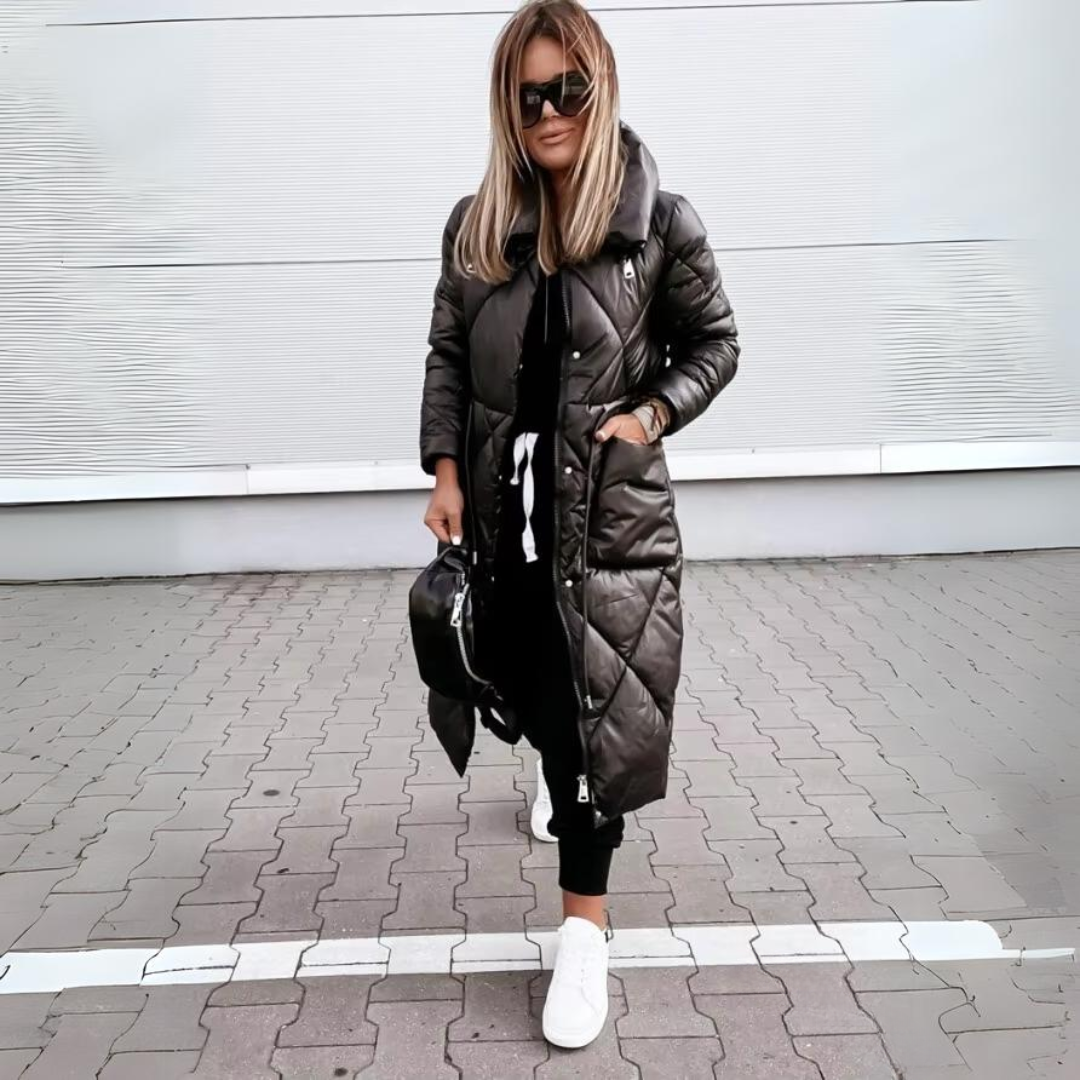 Chaqueta Larga para Mujer con Moderno Diseño de Cuello