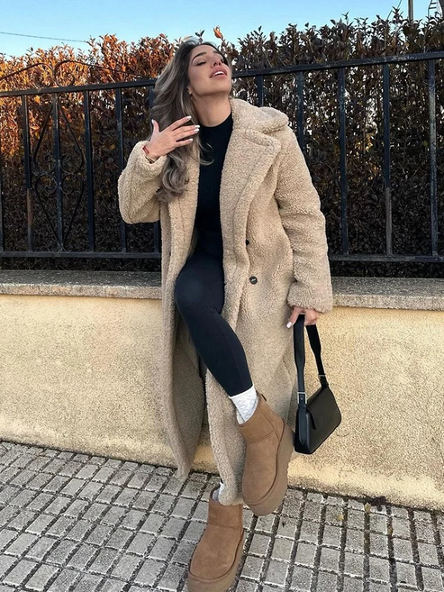 Chaqueta larga para mujer ideal para otoño con diseño acogedor