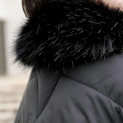 Chaqueta con cuello de piel para paseos invernales