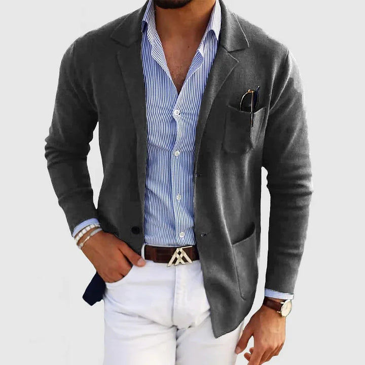 Una chaqueta de hombre elegante para un estilo seguro