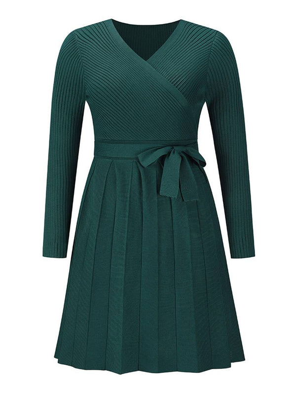 Vestido corto con escote en V, mangas largas y cinturón para un mira elegante y versátil