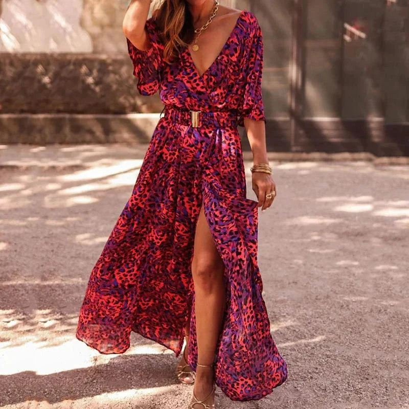 Maxi vestido sofisticado con estampado y abertura lateral elegante