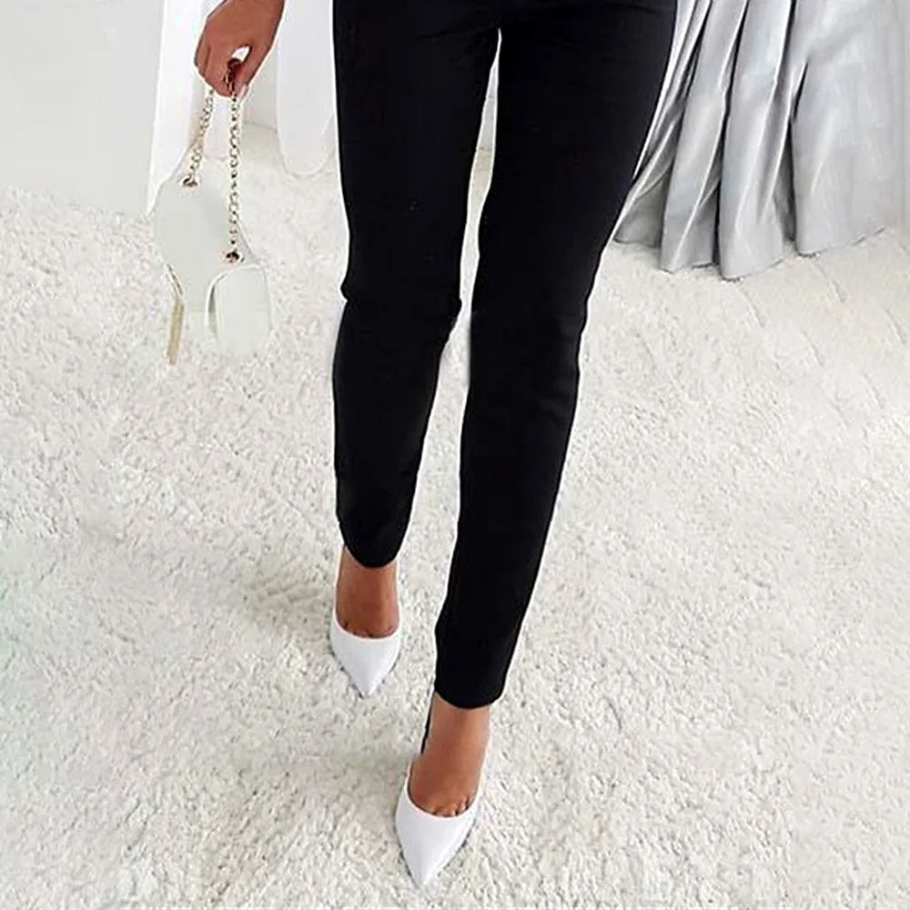 Mono elegante para mujer con diseño sofisticado y mangas brillantes