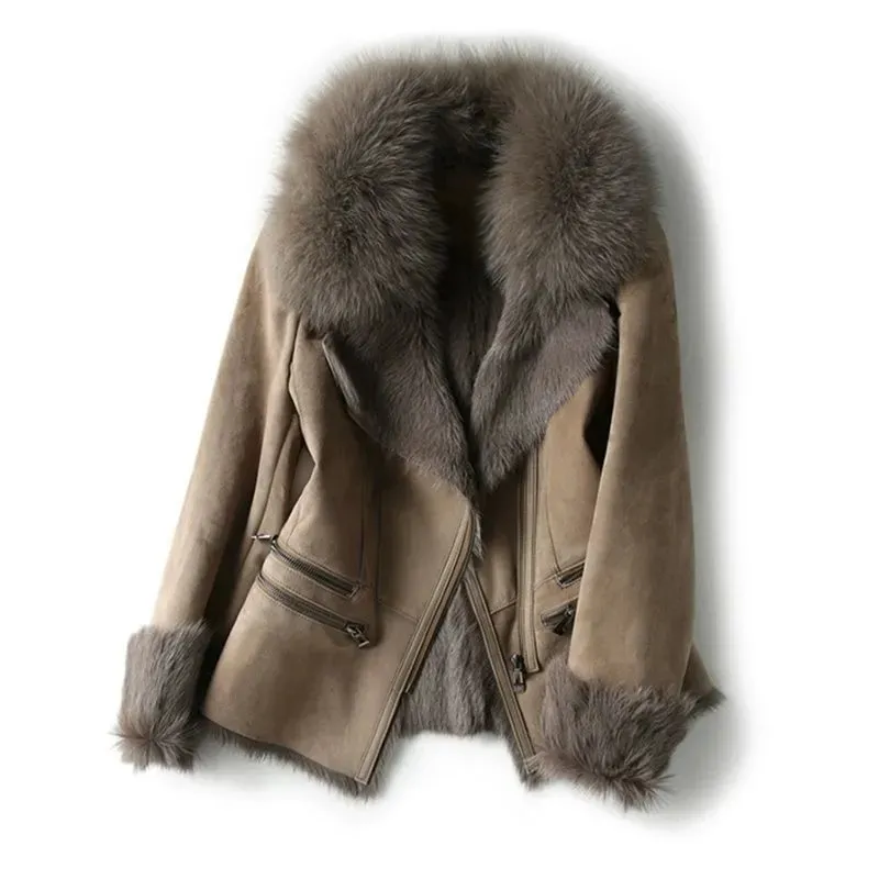 Chaqueta elegante para mujer con cuello de diseño moderno
