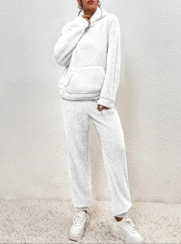 Conjunto cómodo de casa con capucha estilo Teddy