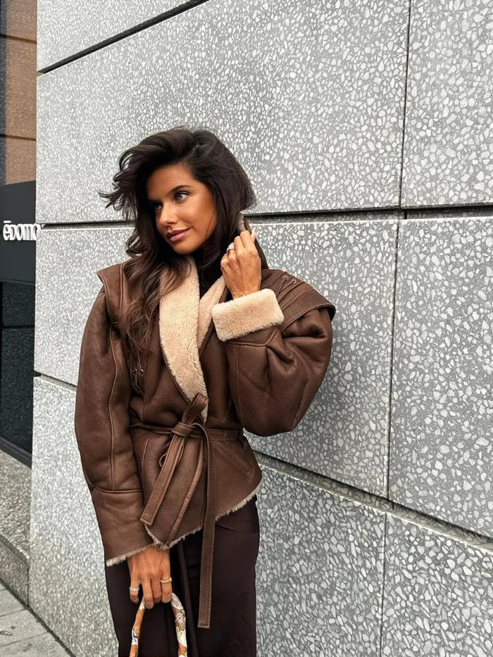 Chaqueta de Invierno Elegante y Ajustada – Estilo Informal para Mujeres Modernas