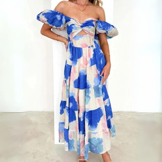 Vestido largo elegante con estampado floral sofisticado
