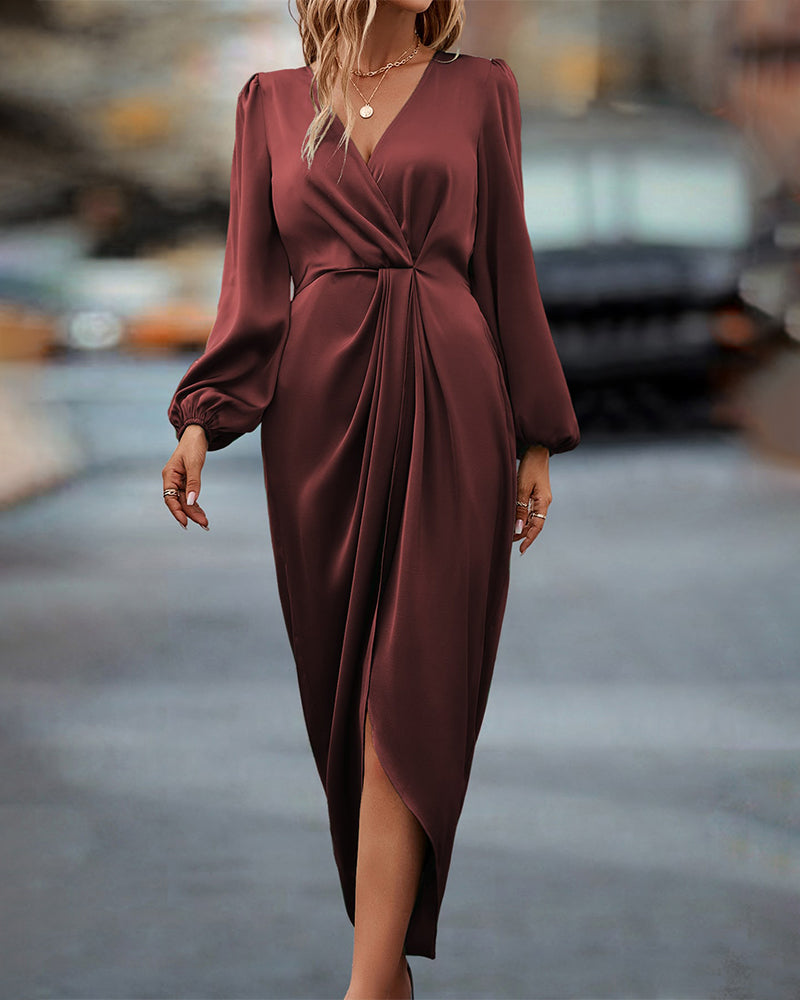 Vestido sofisticado con escote en V y mangas largas de estilo farol