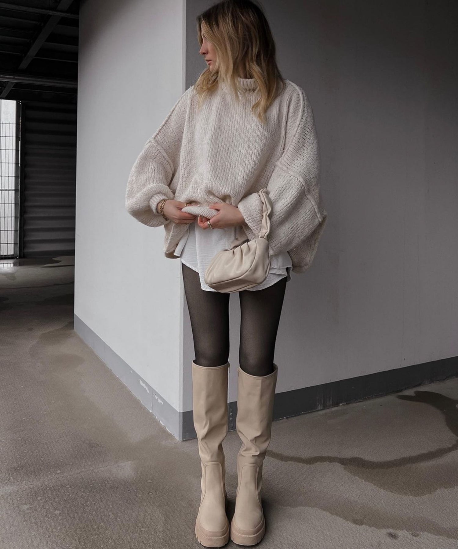 Suéter Oversize Beige - Prenda Cálida y Elegante para el Invierno