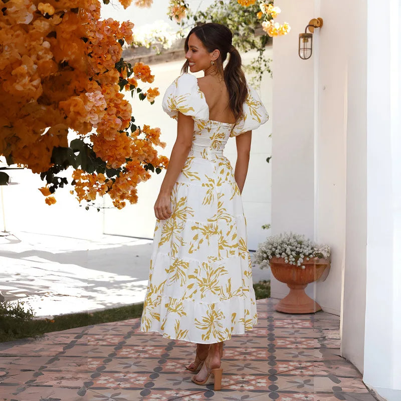 Vestido largo elegante con estampado floral sofisticado