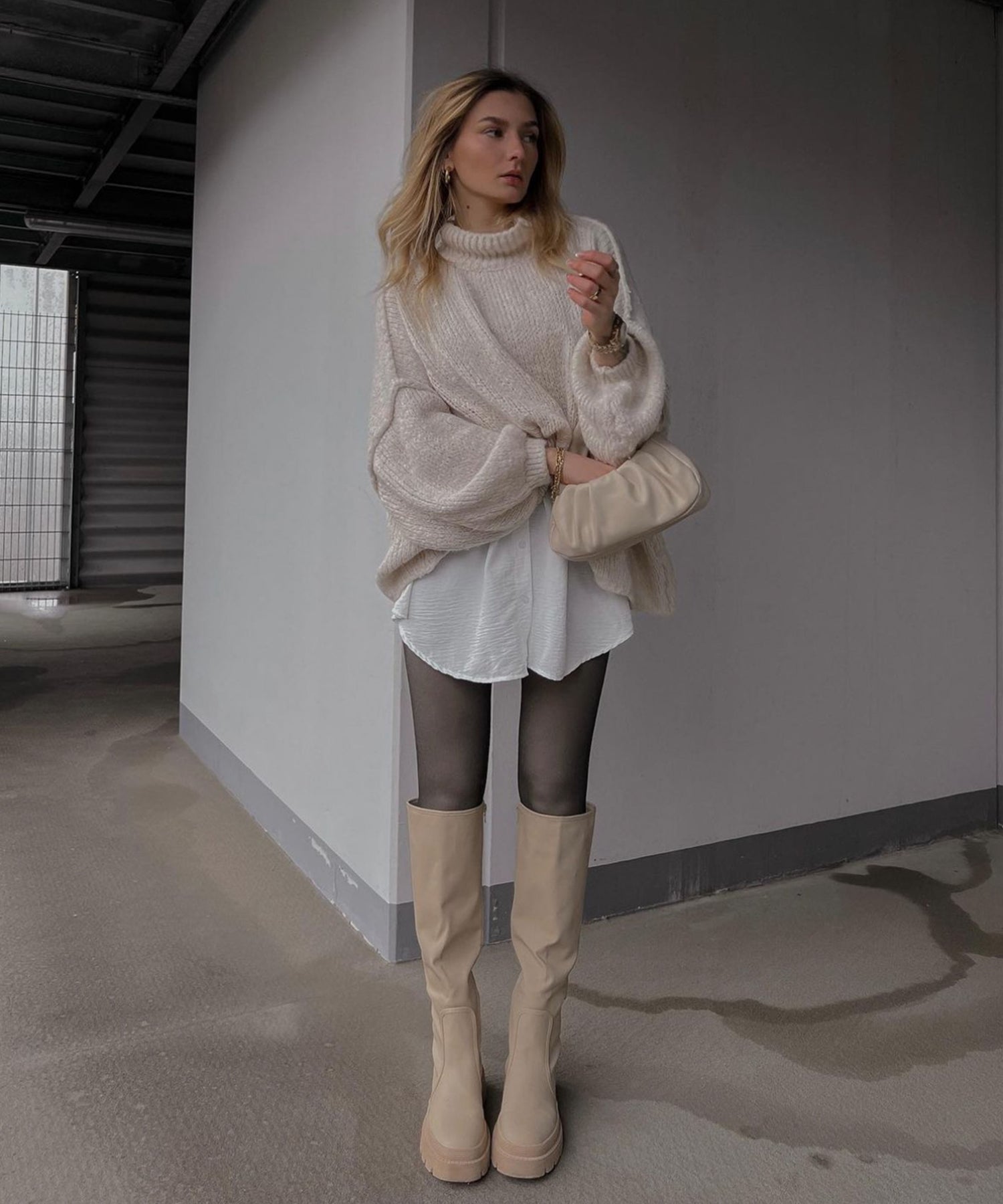 Suéter Oversize Beige - Prenda Cálida y Elegante para el Invierno