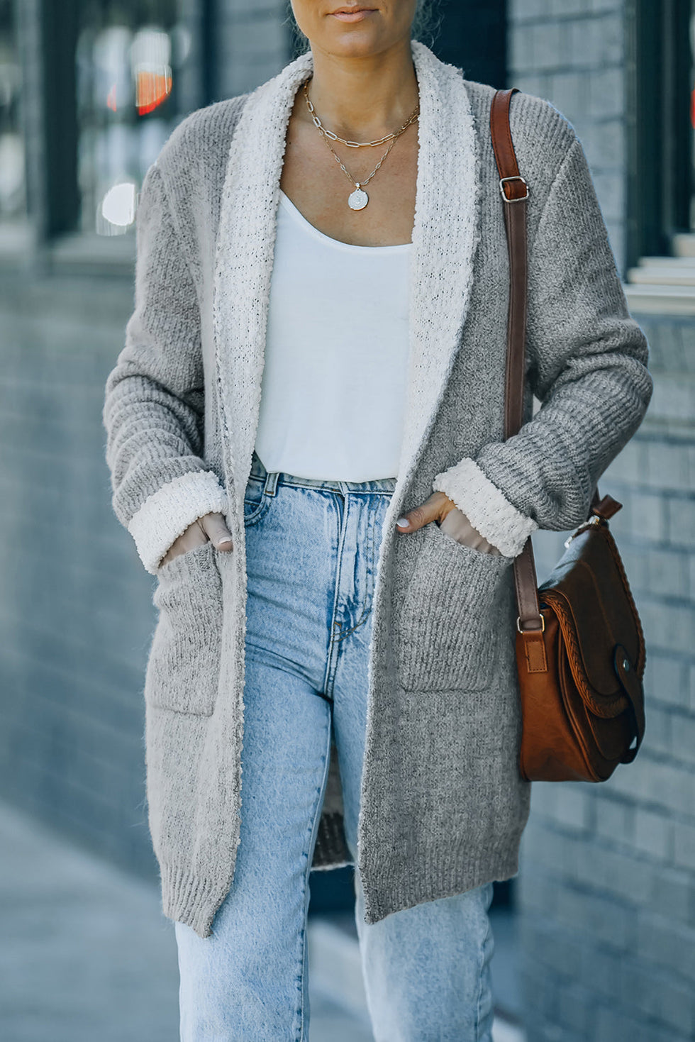 Cárdigan de Punto Abierto para Mujeres en Gris con Bolsillos – Estilo Cómodo