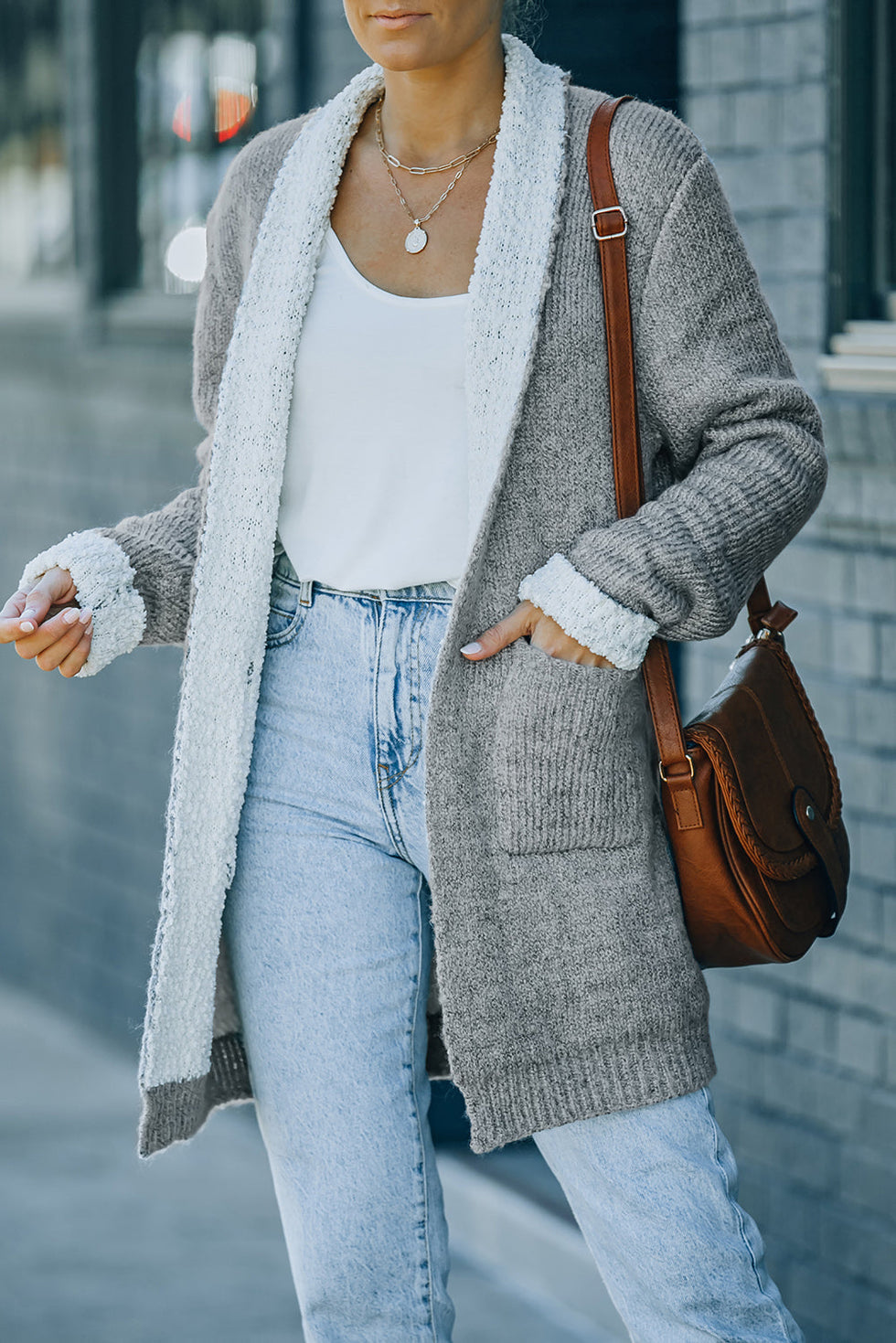 Cárdigan de Punto Abierto para Mujeres en Gris con Bolsillos – Estilo Cómodo