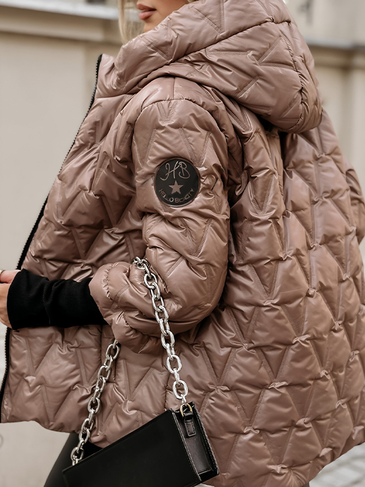 Chaqueta con Capucha de Mujer de Manga Larga para Otoño e Invierno con Diseño de Diamantes