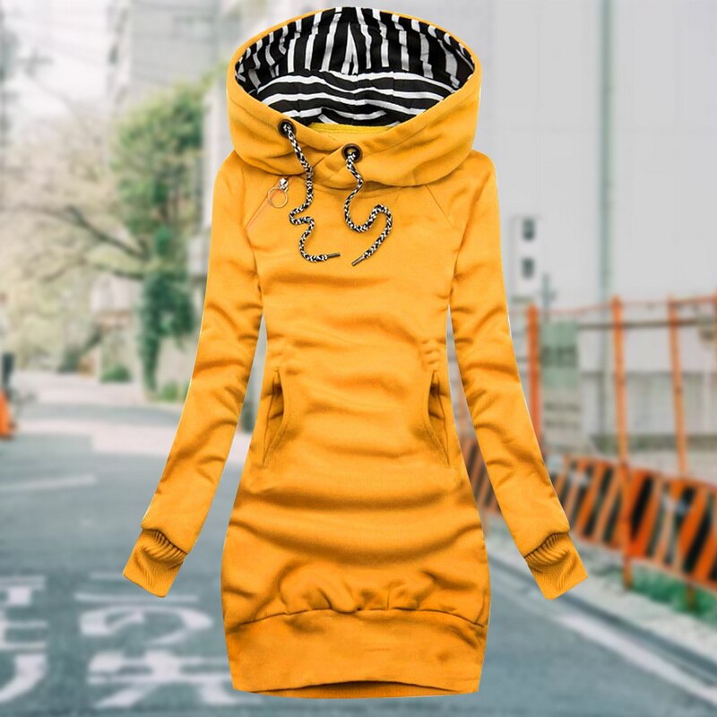 Vestido Cómodo con Capucha Profunda – Estilo y Confort para el Invierno