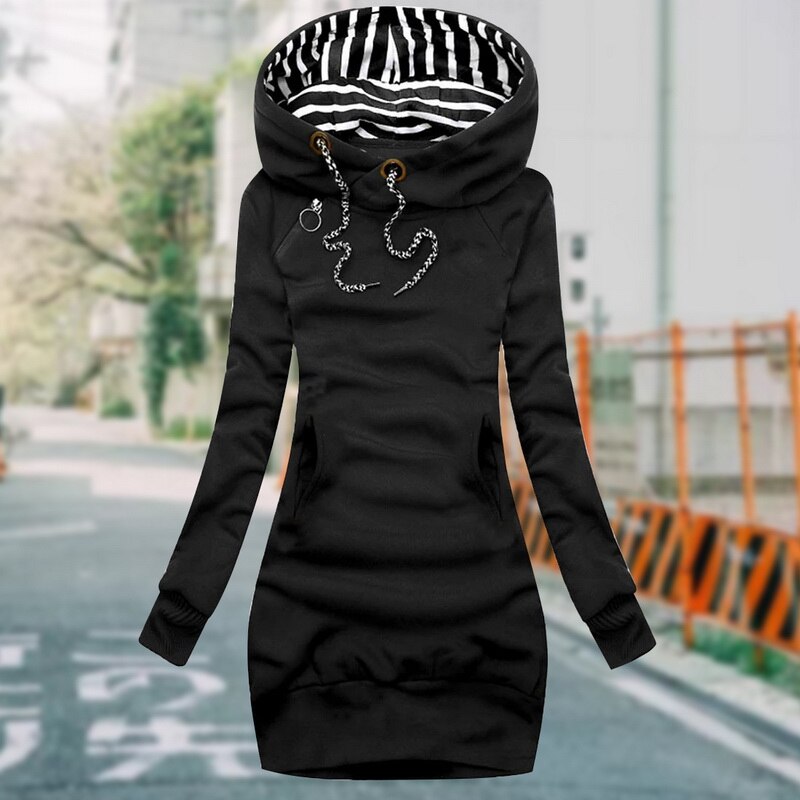 Vestido Cómodo con Capucha Profunda – Estilo y Confort para el Invierno