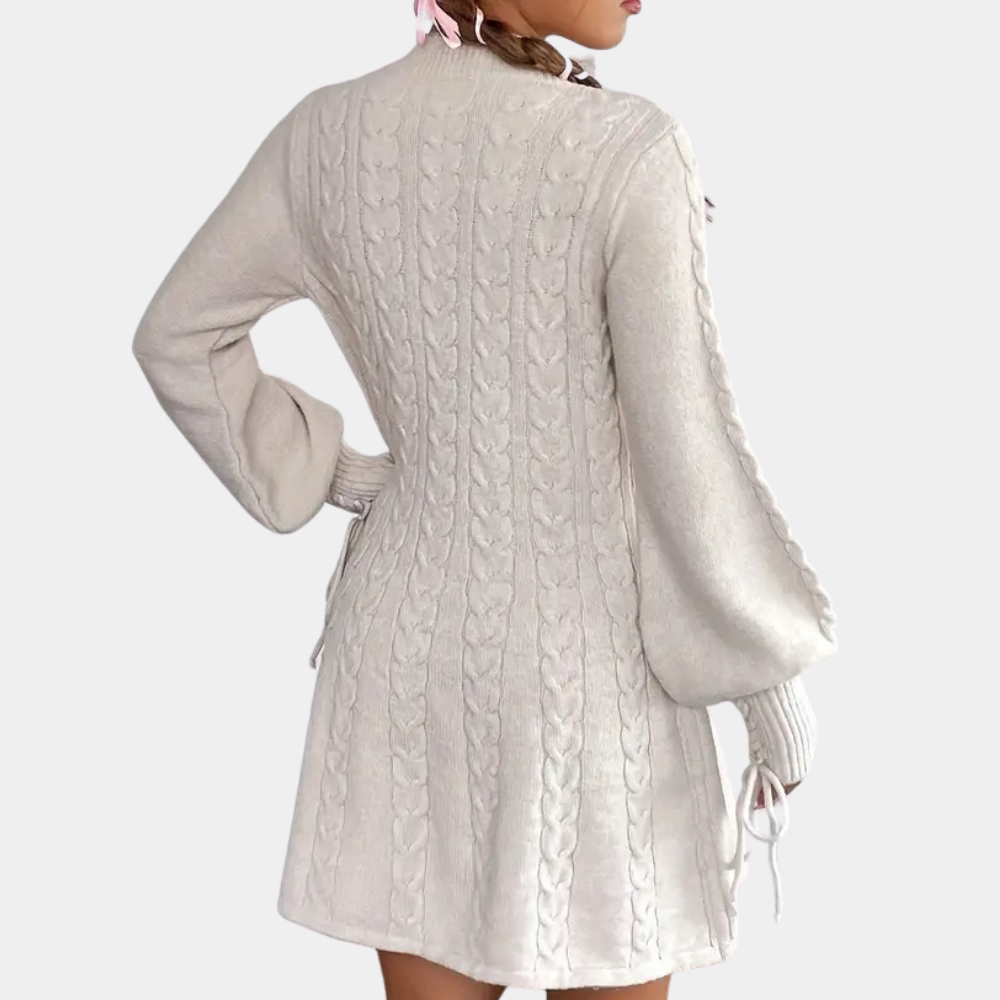Vestido femenino con escote en V y diseño elegante