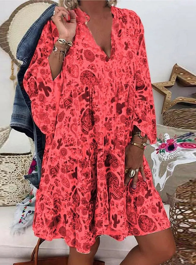 Vestido corto amplio con diseño elegante y mangas largas