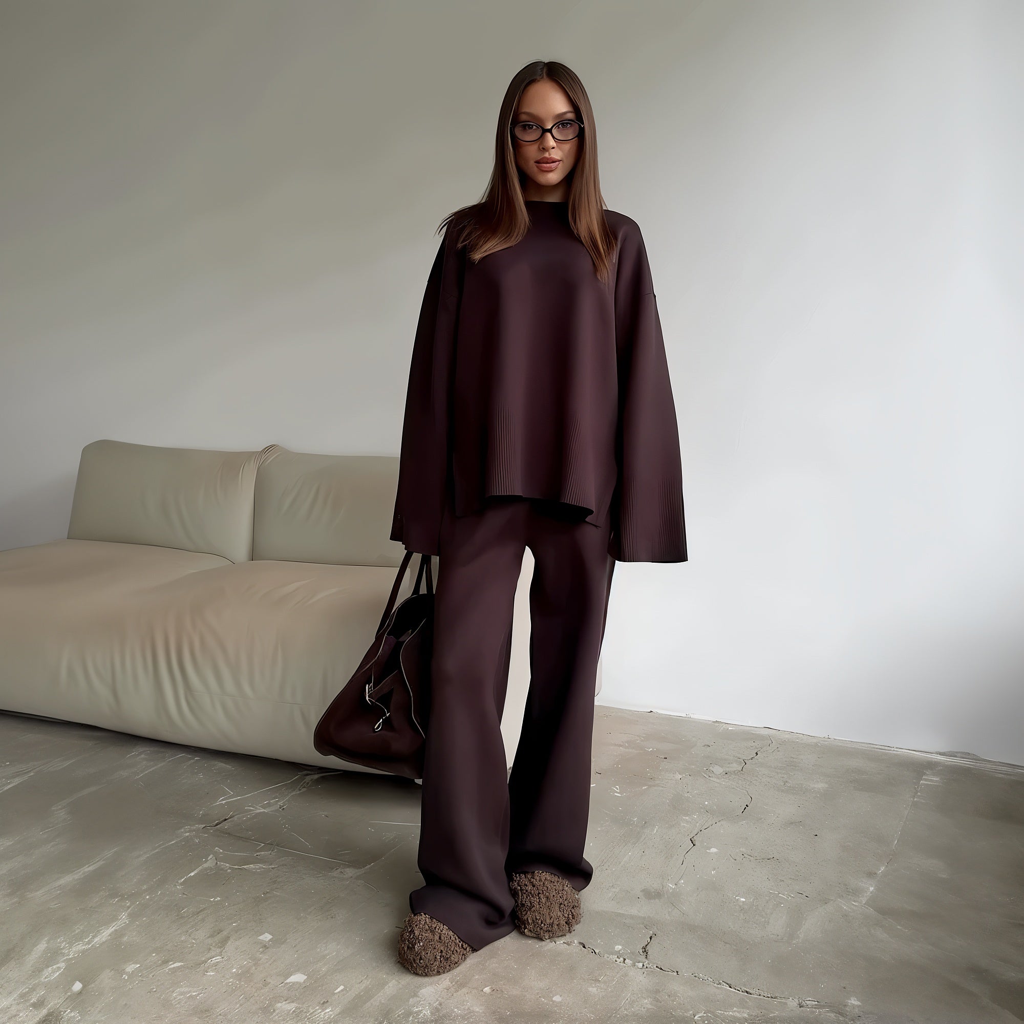 Conjunto de Suéter Oversize y Pantalones Anchos para un Look Elegante